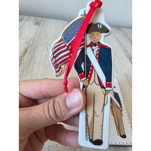 White House flag bearer porcelain ornament RARE Old guard Fife drum corps Xmas t - Picture 2 of 7